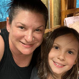 Photo of Krista P and her daughter